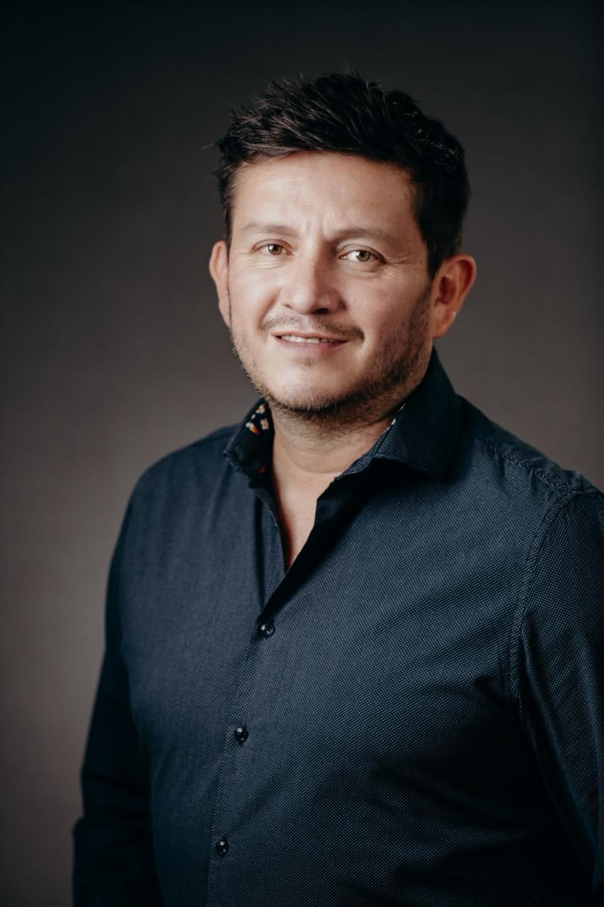 Oscar Velásquez, architect and MILLIMETER by Casanova representative for South America